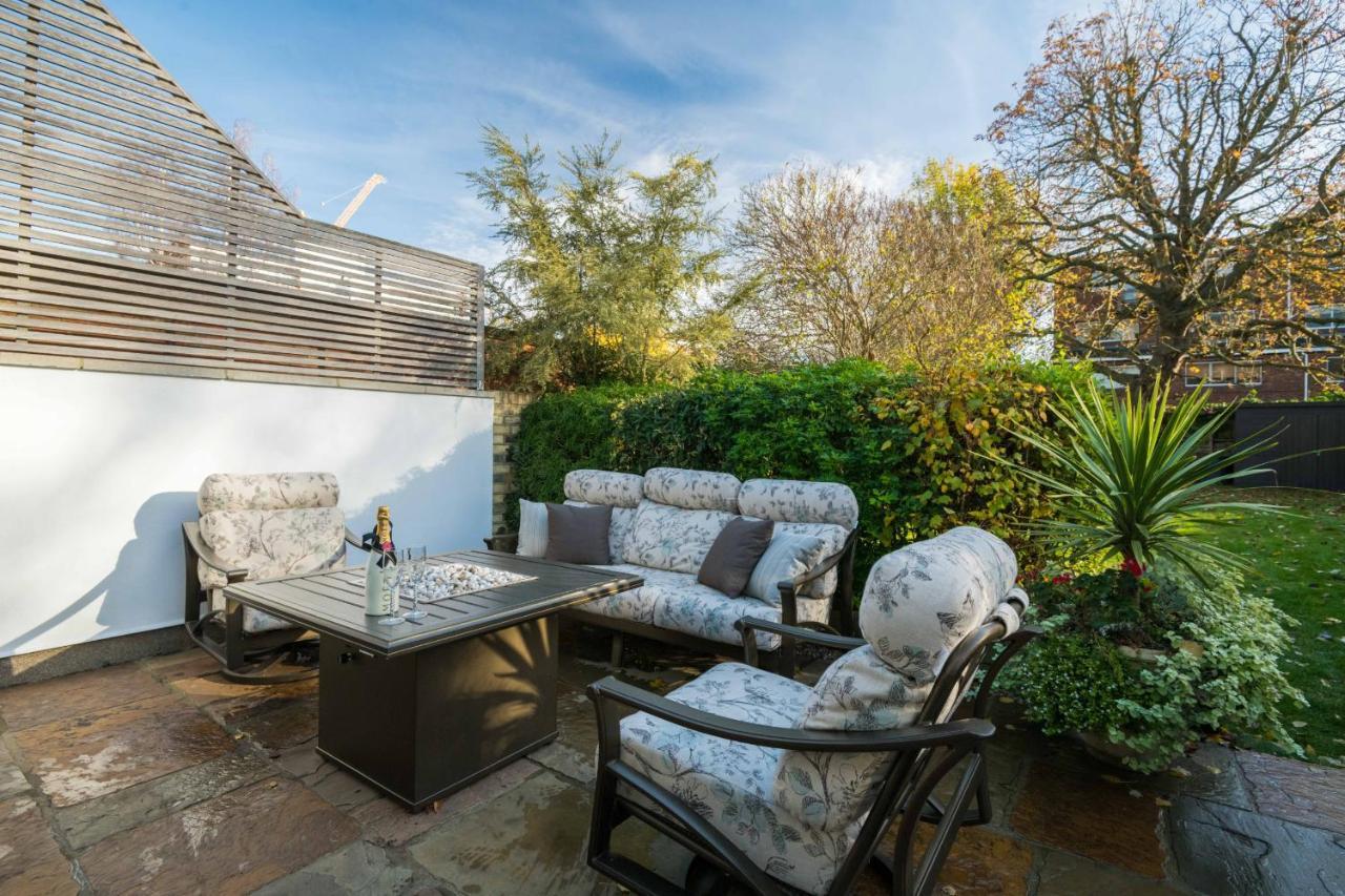 Breathtaking Putney Home With Gorgeous Garden Ричмонд Экстерьер фото